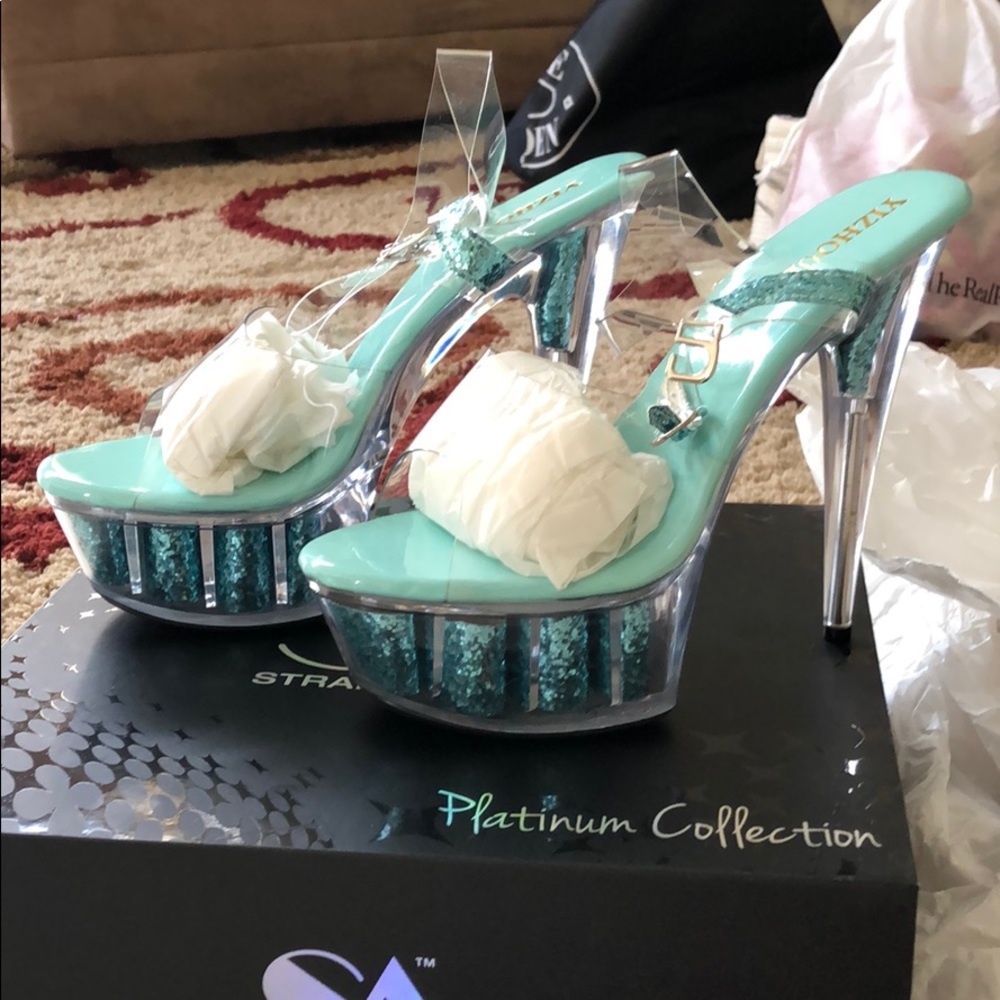 Beautiful Clear High heels